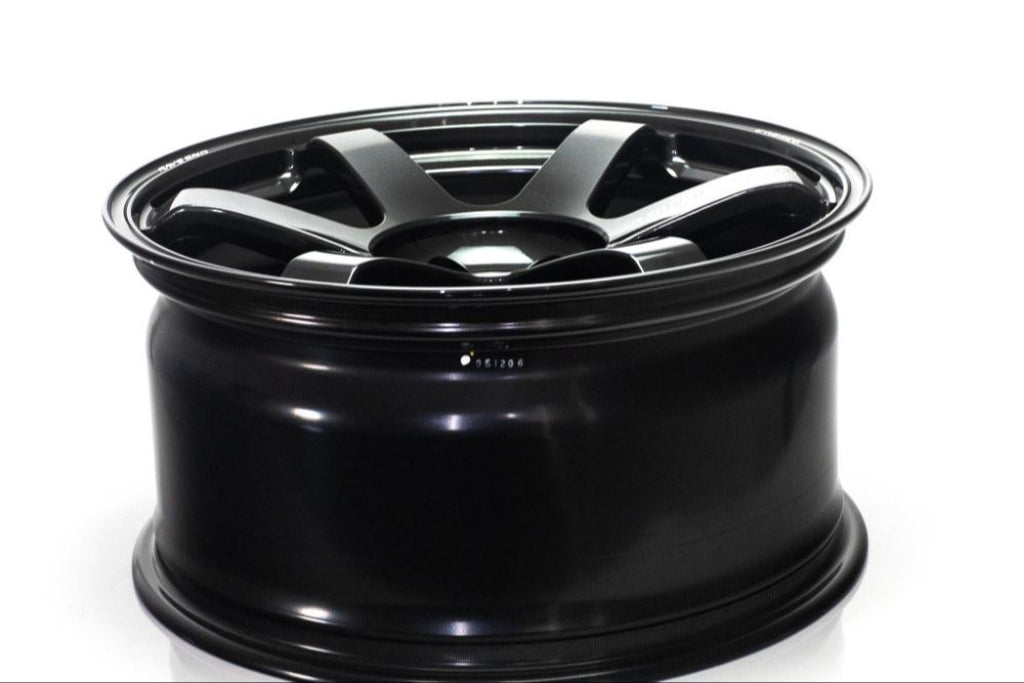 Volk Racing TE37 Saga S-plus Wheel 17x8.5 4x100 40mm Diamond Dark Gunmetal